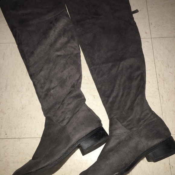 Dark grey Knee high boots 👢 - Picture 1 of 1